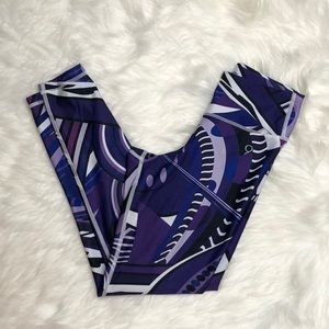 Nube 9 powerful Purple Humble Warrior Leggings
